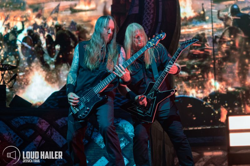 Amon Amarth @ Schleyer Halle, Stuttgart | Photo by Jessica Trail