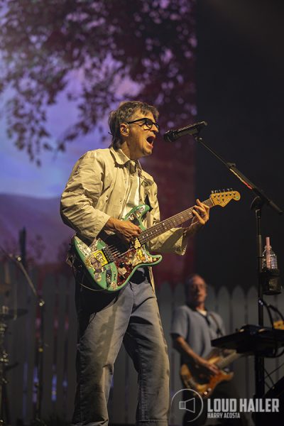 Weezer @ Nationwide Arena, Columbus | Photo by Harry Acosta