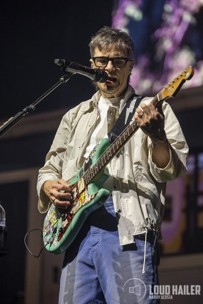 Weezer @ Nationwide Arena, Columbus | Photo by Harry Acosta