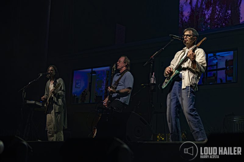 Weezer @ Nationwide Arena, Columbus | Photo by Harry Acosta