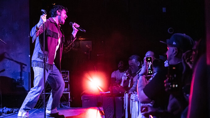 Header-DavidArchuleta-TheBronzePeacockRoomAtTheHouseOfBlues-Houston-TX-20251004-ZachBirdsong