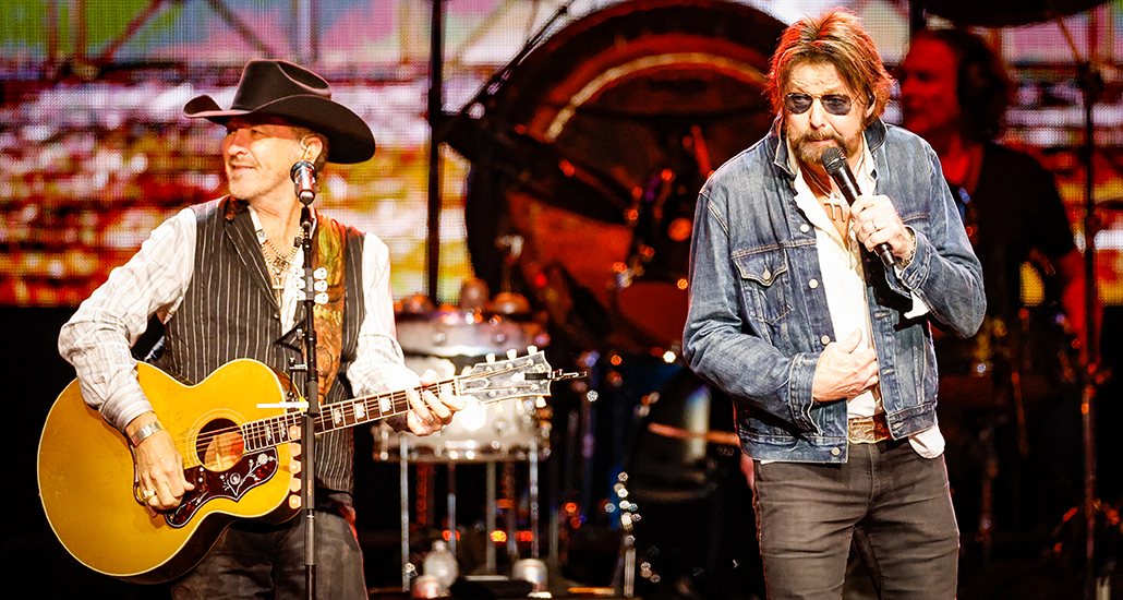 Brooks & Dunn at the Charleston Coliseum & Convention Center in Charleston, WV - Loud Hailer Magazine